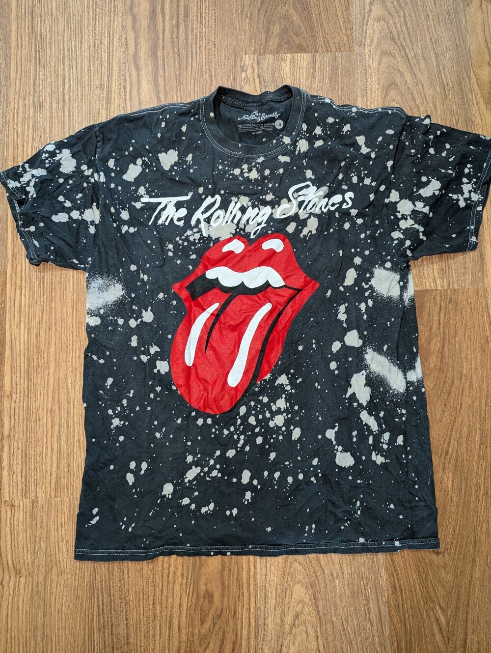 Men's Large The Rolling Stones Black Bleach-Splash Tee with Red Tongue Graphics